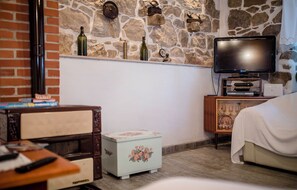 DVD player - House Predrag (Rab)