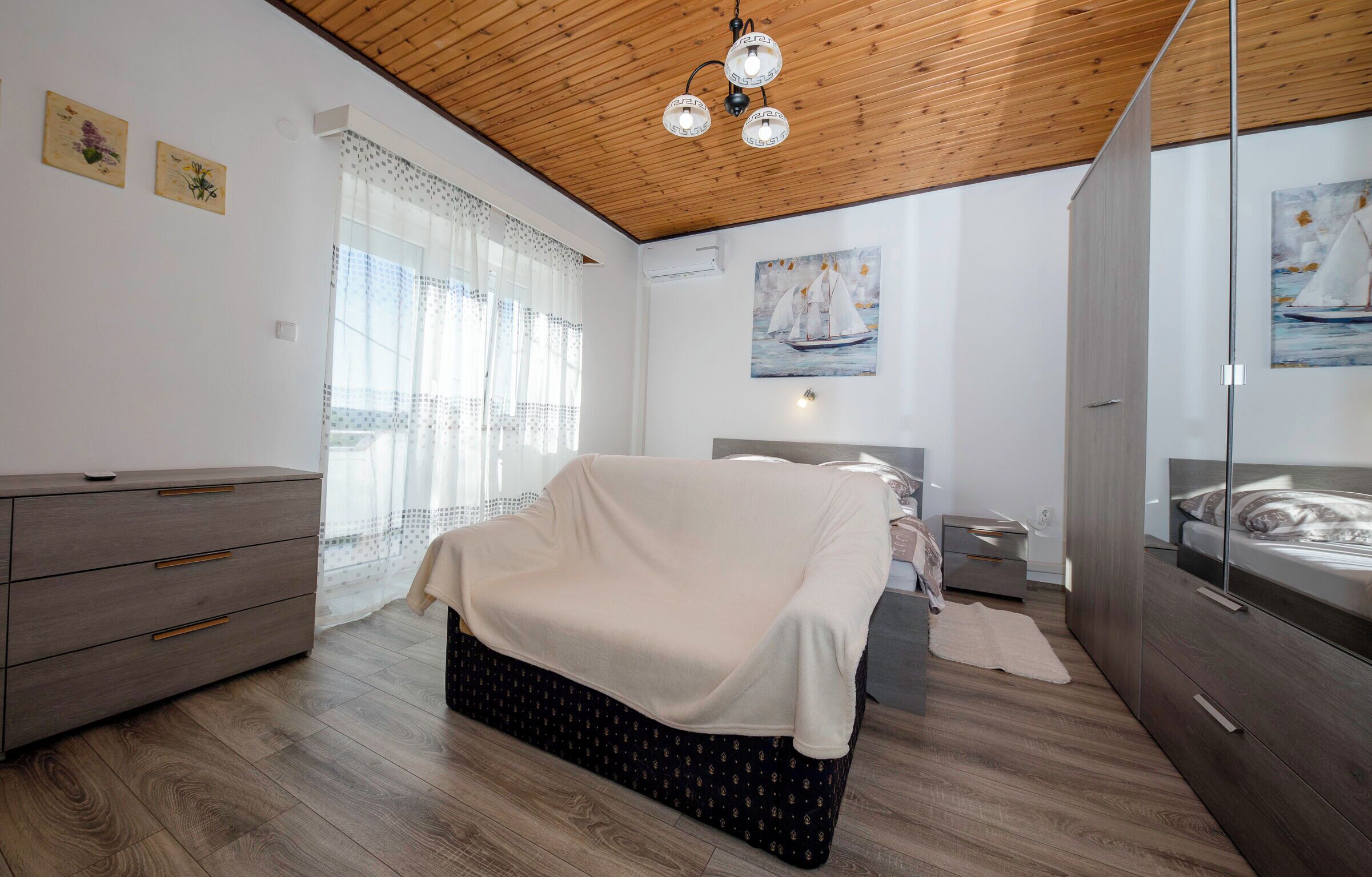 3 camere, una cassaforte in camera, Wi-Fi gratuito
