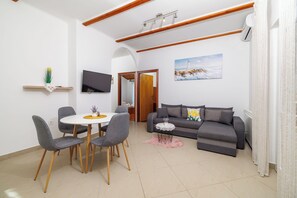 Apartment (A3) | Living room