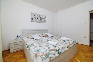Apartment (A2)