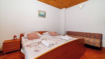Apartment (A3) | 3 bedrooms, free WiFi
