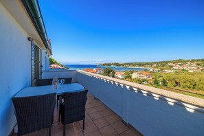 Apartment (A3) | Water view