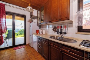 Apartment (A2) | Private kitchen