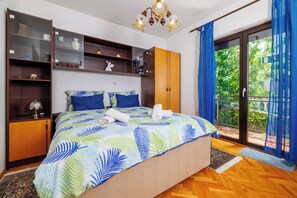 Apartment (A1) | 2 bedrooms, iron/ironing board, free WiFi