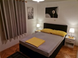 Apartamento (A1) | 1 quarto, Wi-Fi de cortesia, roupa de cama
