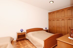 2 bedrooms, free WiFi