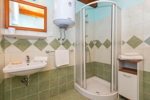 House | Bathroom