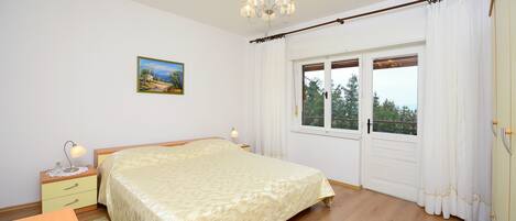 2 bedrooms, free WiFi