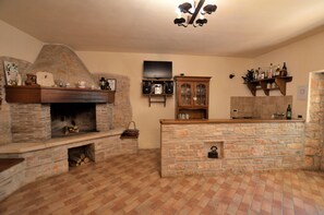 Outdoor dining - Apartments Mariano (Vizinada)