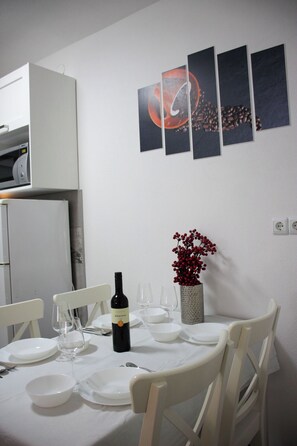 Apartment (A1) | Dining - Apartment Matija (Senj)