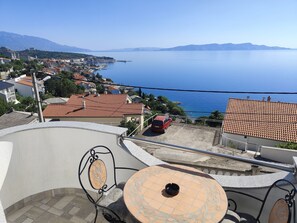 Outdoor dining - Apartment Matija (Senj)
