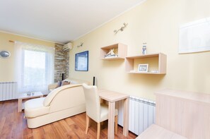 2 bedrooms, in-room safe, iron/ironing board, free WiFi - Apartment Ecio (Medulin)