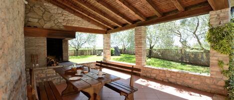 Terassi/patio