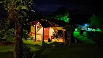 Cabin Superior, 1 giường cỡ queen, tủ lạnh, quang cảnh thung lũng (Chachalaca #4) | 1 phòng ngủ, truy cập Internet không dây, bộ trải giường