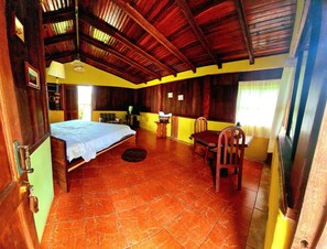 Superior Cabin, 1 Queen Bed, Refrigerator, Valley View (Chachalaca #4) - Los Gallitos Eco Lodge (Sarapiquí)