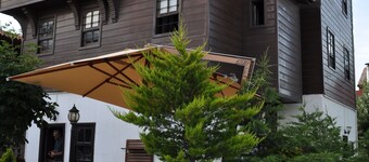 帕帕澤艾威科納克精品飯店