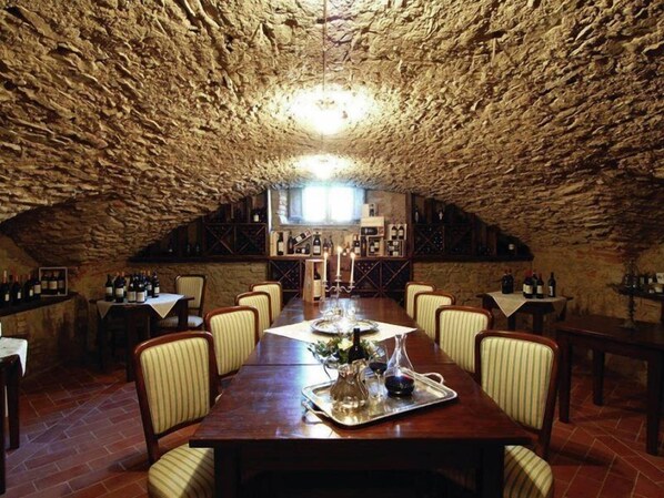 Dining - Badia di Pomaio (Arezzo)