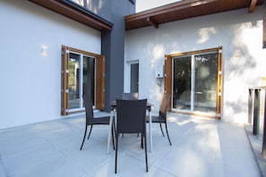 Apartment | Balcony