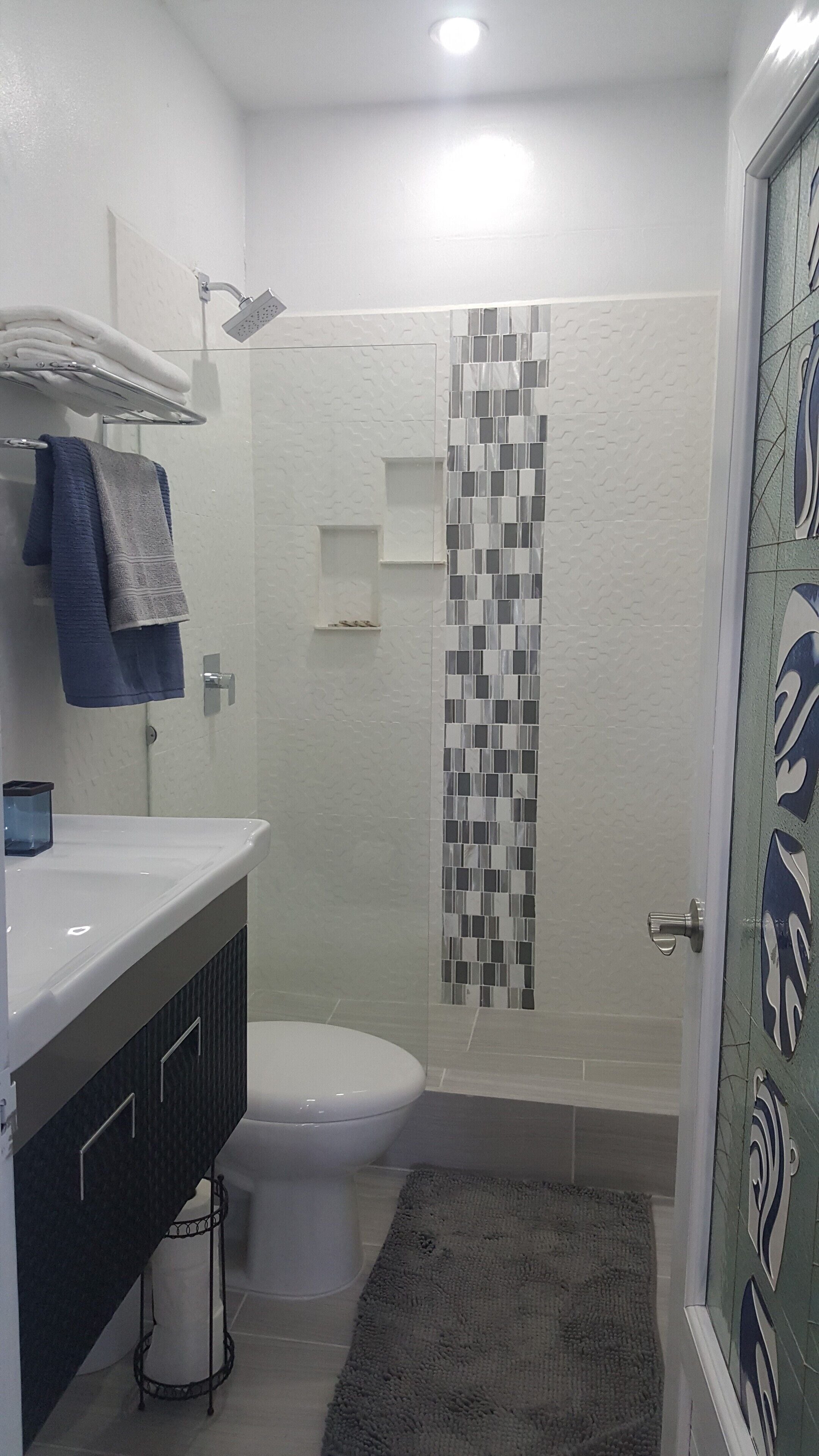 Honeymoon Suite, Microwave | Private spa tub