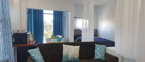 Suite pour lune de miel, four à micro-ondes | Baignoire à remous privée