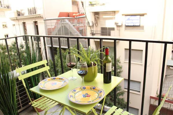 Exterior - Departamento Junin 5 (Buenos Aires)