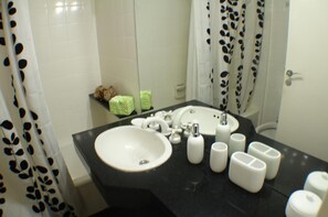 Apartment, Balcony | Bathroom | Shower, rainfall showerhead, free toiletries, hair dryer