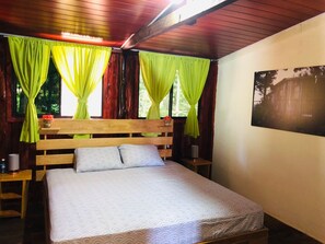 Exclusive Cabin | Individually furnished, desk, laptop workspace, bed sheets - Cabañas Alla Arriba (La Palma)
