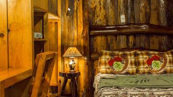 Cabane Lune de Miel | Ameublement personnalisé, bureau