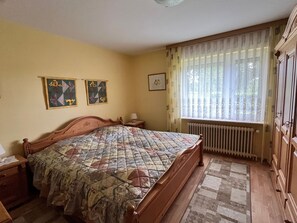 1 Schlafzimmer, Reisekinderbett, WLAN
