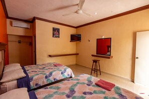 Basic Room - Hotel los Arcos (Izamal)