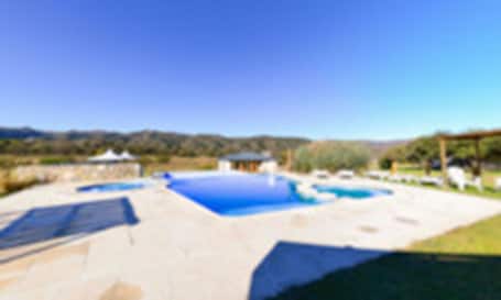 2 piscinas al aire libre