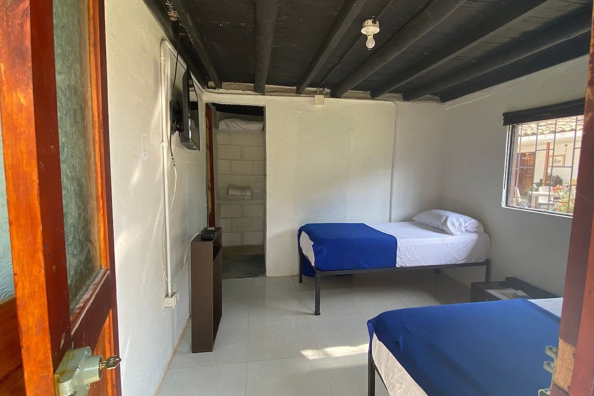 Basic Room | 1 bilik tidur, Wi-fi percuma, cadar katil, akses kerusi roda