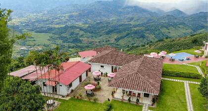 Finca Hotel Los Guayacanes