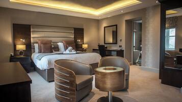 FARMHOUSE SUPERIOR SUITE. | In-room safe, desk, laptop workspace, blackout curtains