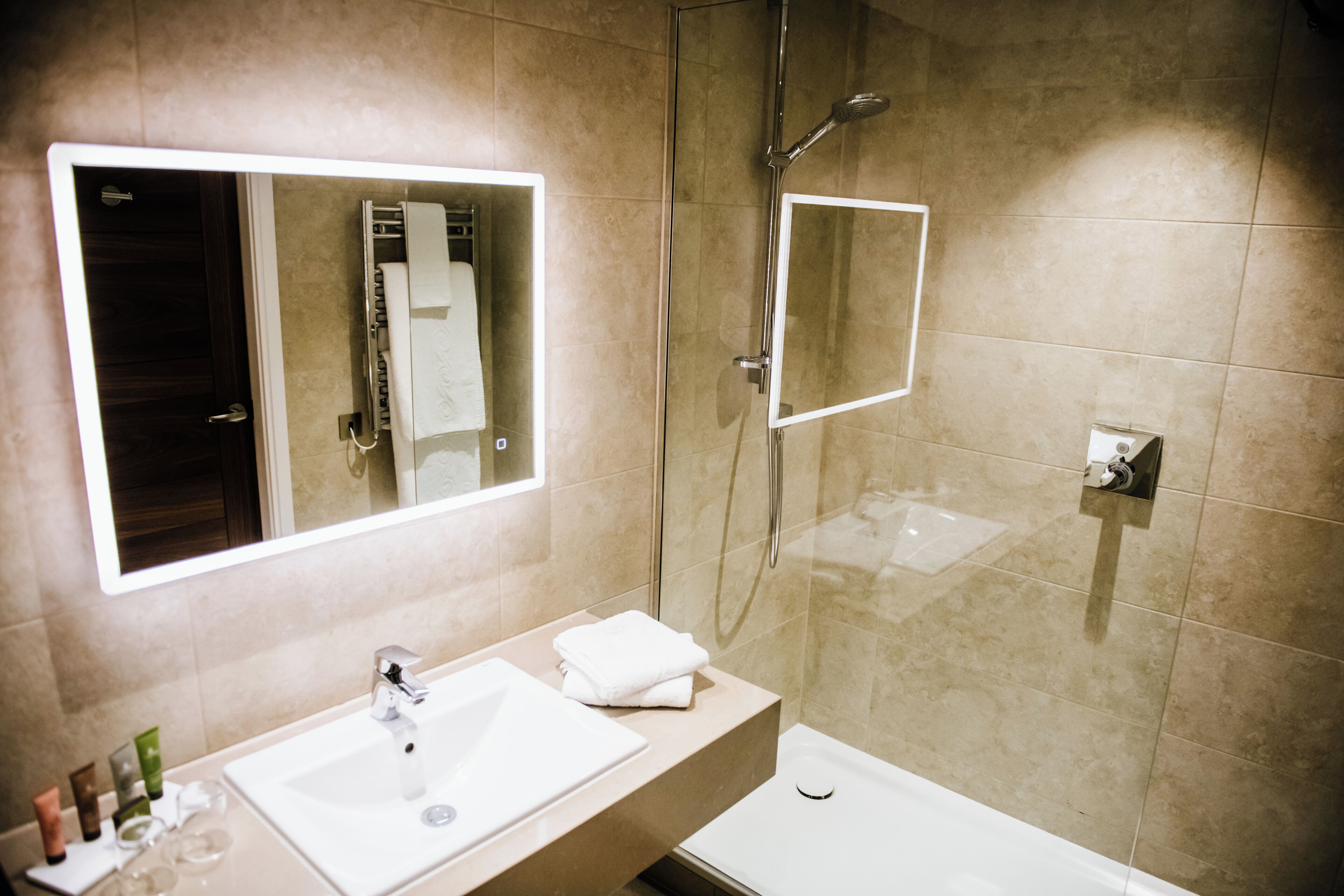 luxury twin room | bathroom | shower, free toiletries, hair dryer, towels