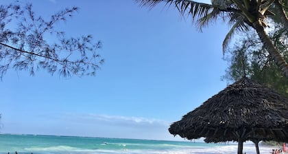 Tradewinds Lodge