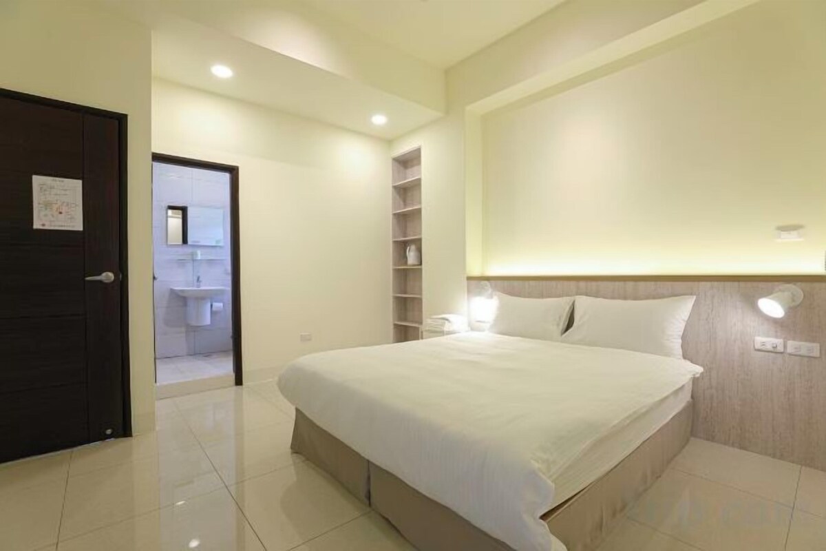 Minibar, desk, blackout curtains, rollaway beds