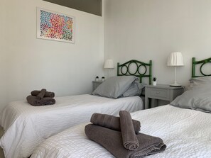 2 chambres, fer et planche Ă repasser, lit parapluie, Wi-Fi gratuit