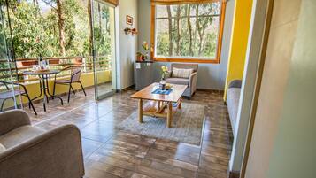 Apartment Bellavista Superior 1 | 2 kamar tidur, seprai premium, selimut bulu angsa, dan minibar