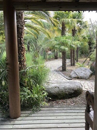 Exceptional site property in park of 80. 000 M2 approx.