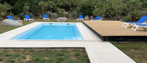 Piscine extérieure, piscine chauffée