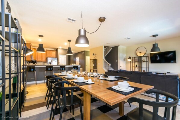 Villa, letti multipli | Cucina privata | Frigorifero, microonde, forno, piano cottura