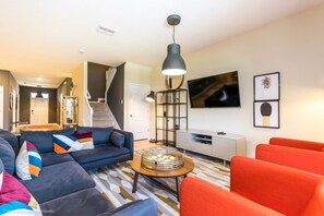 Villa, Multiple Beds | Living room | Flat-screen TV, table tennis