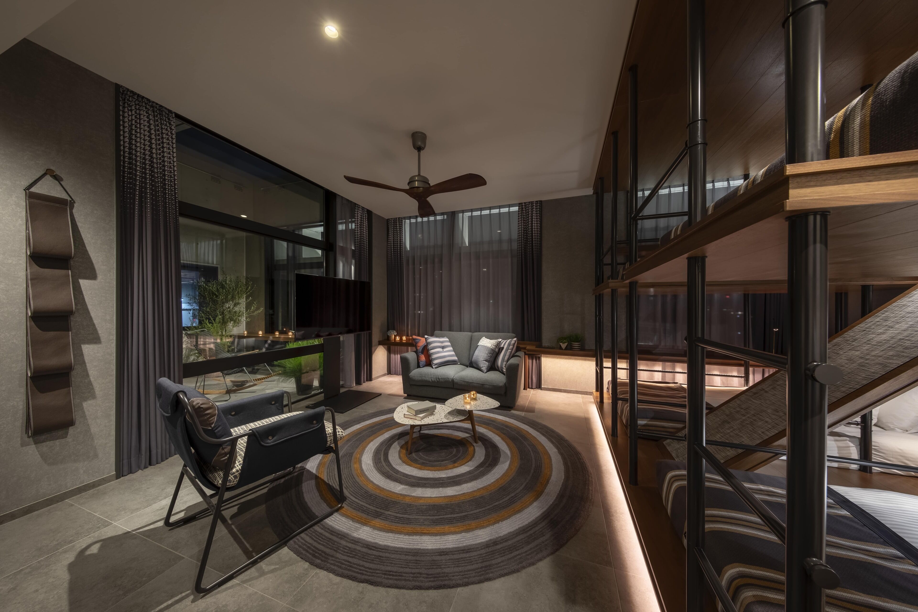 lively loft room with terrace | 1 bedroom, in-room safe, desk, laptop workspace