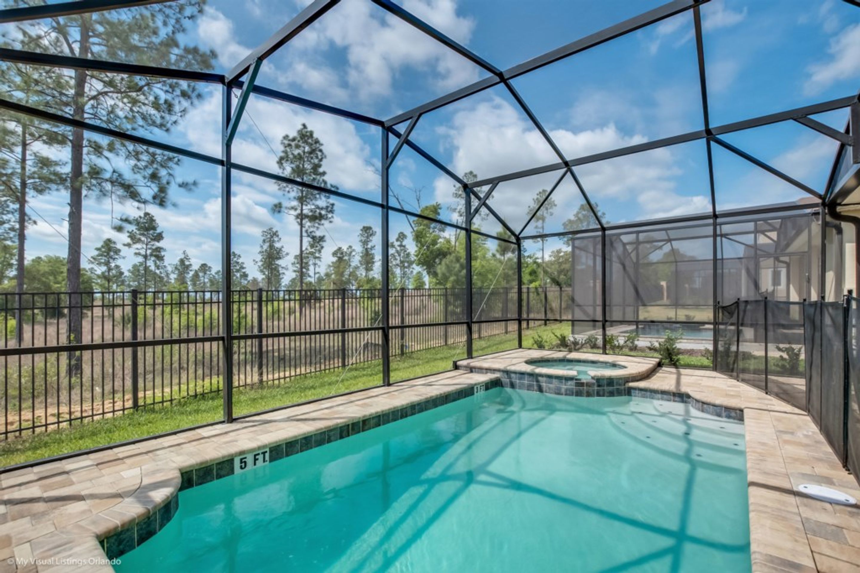 Outdoor pool, pool loungers - Solara Resort 1502npt (Kissimmee)