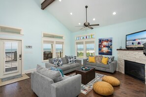 House, 3 Bedrooms | Living area | Smart TV - Keepin' It Reel 3 Bedroom Home by RedAwning (Port Bolivar)