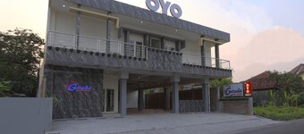 OYO 999 Garuda Guesthouse
