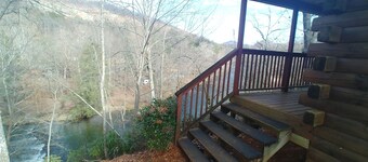 Appaloosa Two is Minutes away from Harrah's Casino and Downtown Cherokee.