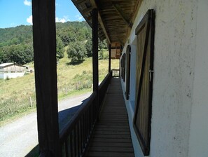 Property grounds - Renovated farmhouse with panoramic views  (Le Bouchet Mont Charvin)