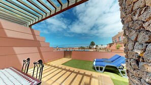 Outdoor dining - Beach Apartment Marfolin 06 El Cotillo (El Cotillo)